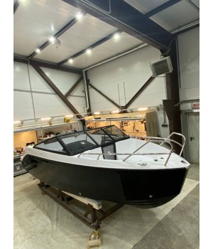 Катер Phoenix 605BR