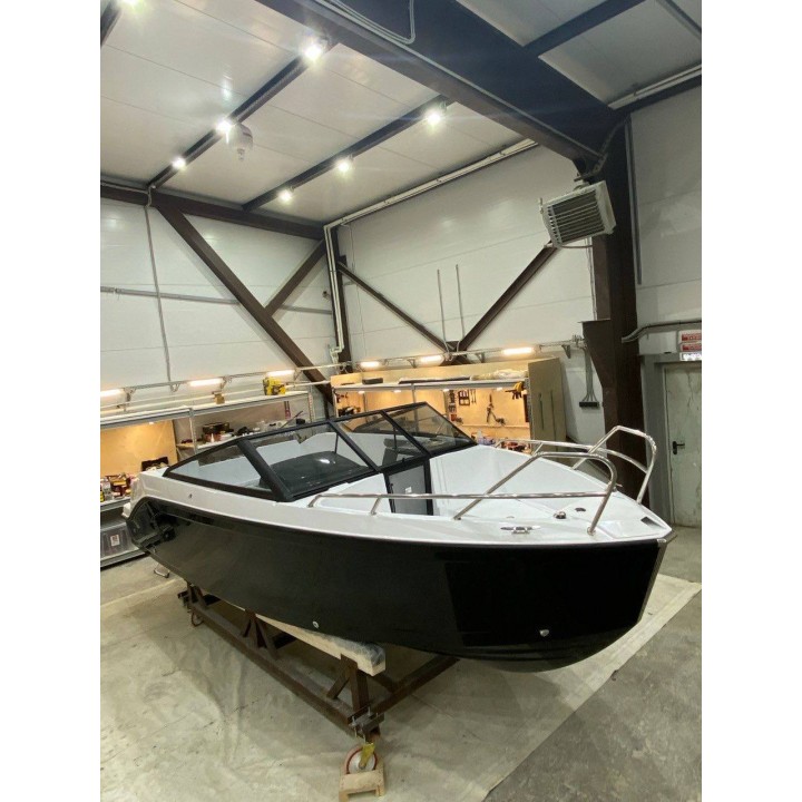 Катер Phoenix 605BR